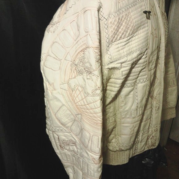 World Tour Embroidered Graphics Removable Hooded Leather Jacket Men's 2XL Cream - Picture 5 of 13